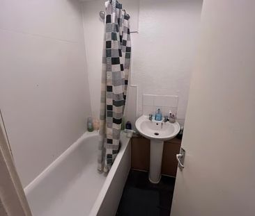 Room in a Shared Flat, Hindley House, N7 - Photo 2