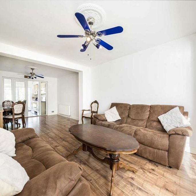 3 bedroom house to rent - Photo 1