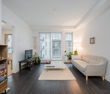 Dwell. Spacious Two Bedrooms/Two Baths - Photo 1