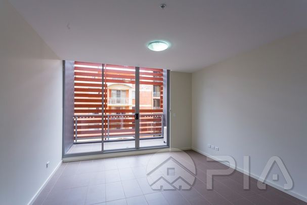 The Atria - Two Bedroom Semi-furnished Apartment Now Leasing!! - Photo 1