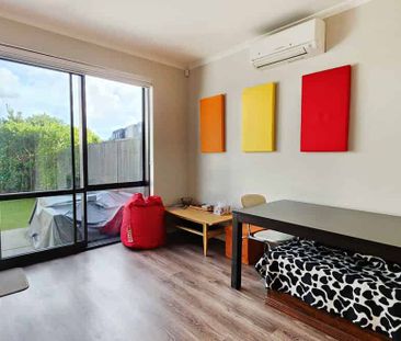 Hobsonville, 2 bedroom, $640 - Photo 1