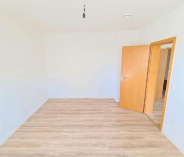 2-Zimmer-Wohlfühlwohnung mit EBK und Tageslichtbad - Photo 3