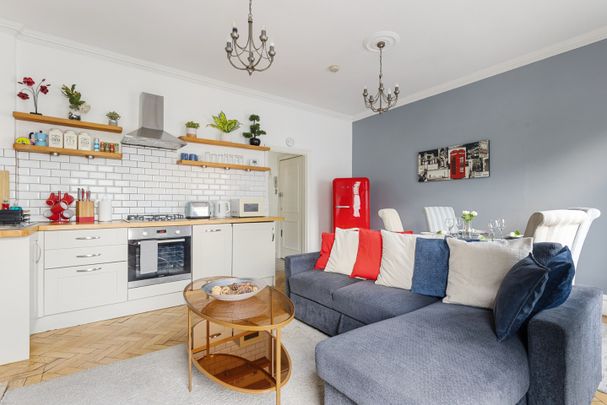 2 Bed Flat, Oakley Square, NW1 - Photo 1