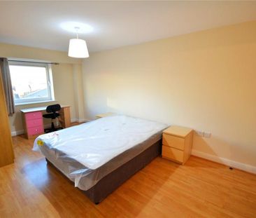 2 bedroom apartment to rent Royal Plaza, 1 Eldon Street, Sheffield, S1 - Photo 4