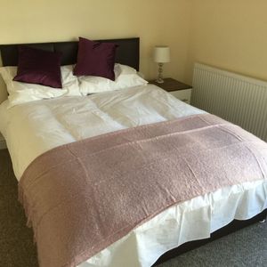 Refurbished Home Close to City & Transport - Photo 2