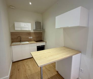 Location Appartement 2 pièces 51m² MONTAUBAN 82000 - Photo 3