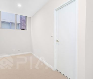 Top Location, Luxury Apartment, Easy access to public transport, sc... - Photo 5