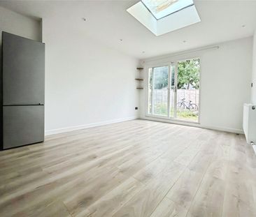 Elm Close, Twickenham, TW2 5JR - Photo 6