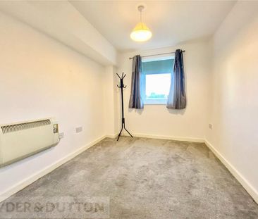 2 bedroom apartment to rent - Photo 5