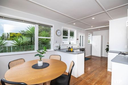 58 Catherine Crescent, Paparangi - Photo 3