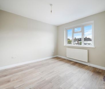 4 bedroom terraced house to rent - Photo 2