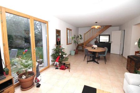 Maison 6 pièces - - Photo 3