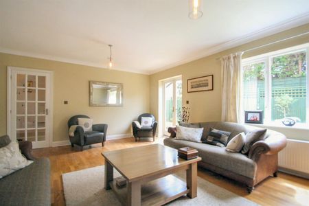 The Old Bakery, Chapel Street, Steeple Bumpstead, Haverhill - Photo 3