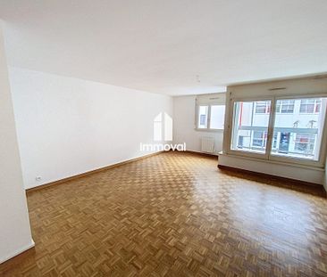 HALLES - Spacieux 3 pces de 81.25m² avec balcon, parking et gre - Photo 6