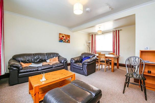 3 bedroom terraced house to rent - Photo 1