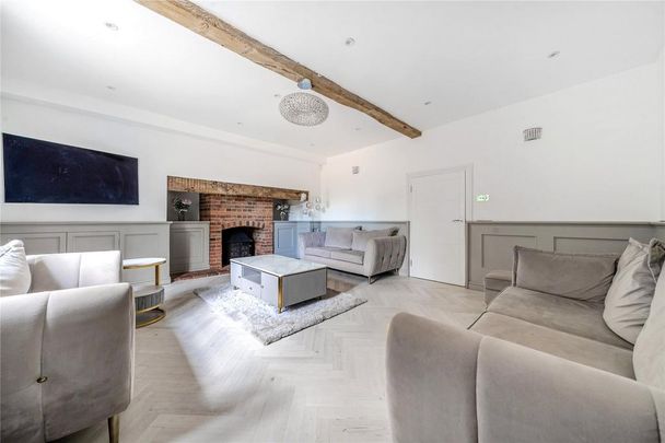 6 bedroom detached house to rent - Photo 1