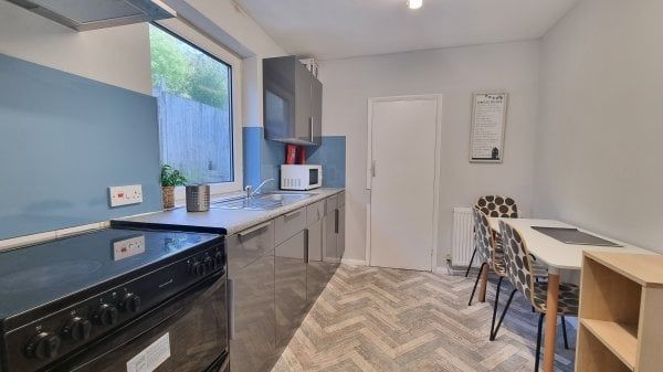 The Avenue, Brighton 1 bedroom house to rent - Photo 1