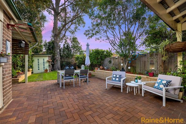 CONVIENTLY LOCATED FAMILY HOME - Photo 1