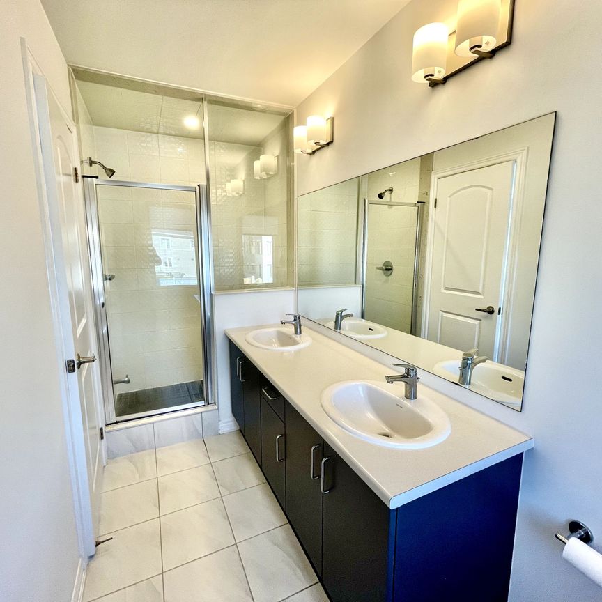 For Lease - 11814 Tenth Line, Whitchurch-Stouffville, Ontario - Photo 1