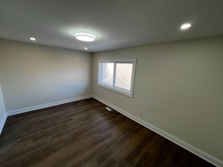 For Lease - 7 Ursa Star Way, Toronto, Ontario - Photo 2