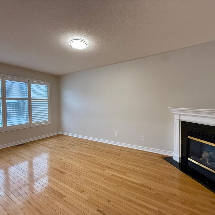 For Lease - 17 Ambercroft Street, Markham, Ontario - Photo 1