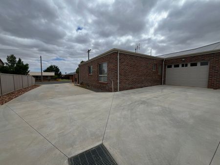 TWO BEDROOM UNIT IN MARYBOROUGH - Photo 5