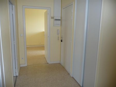 A louer : Appartement 3 Pièces à Fougères - Réf.2034CV - Photo 4