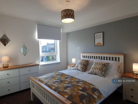 2 bedroom flat to rent - Photo 4