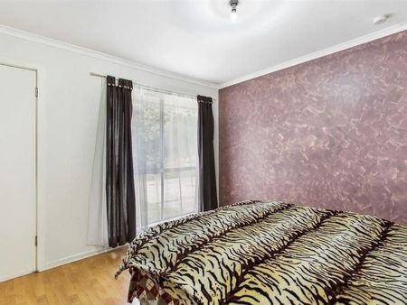 Perfectly Positioned 2-Bedroom Unit with Exceptional Amenities! - Photo 3