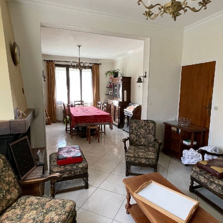 Location Appartement 7 pièces 12m² - Photo 1