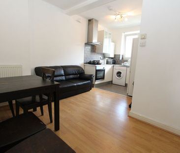 Room in a Shared Flat, Stapleton House, E2 - Photo 5