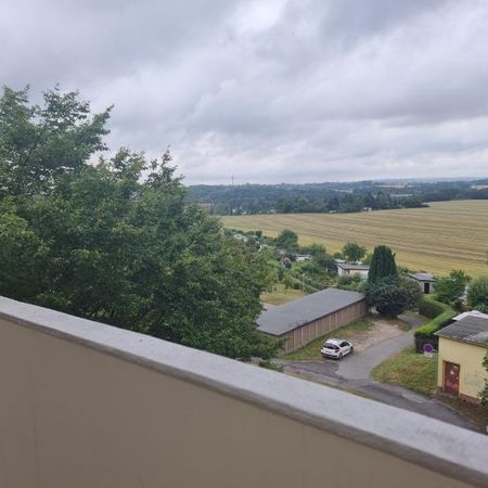 Sanierte Zweiraumwohnung mit Balkon und Einbauküche - Photo 4