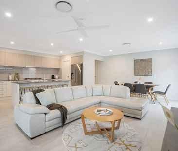 Executive Style Living - 4 Bedroom Home - Photo 3