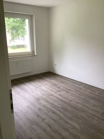 Erdgeschoß-Wohnung mit Balkon in Sieker zu vermieten - Photo 4