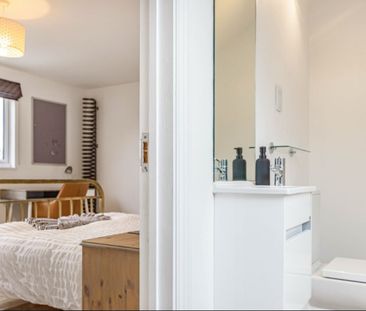 6 bed Terraced - To Let - Photo 2