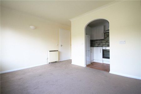 1 bedroom flat to rent - Photo 2