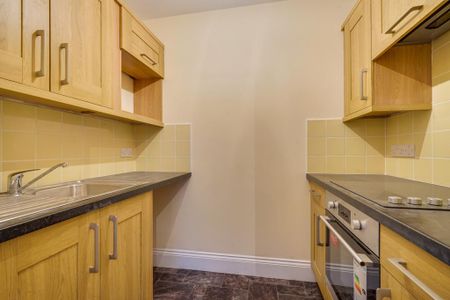 1 bedroom ground floor flat to rent - Photo 5