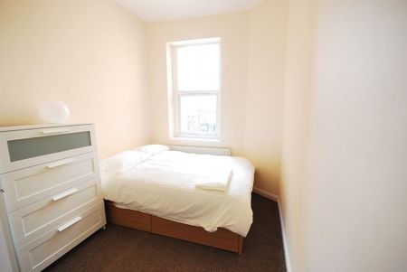 2 Bed - Claremont Road, Spital Tongues - Photo 3