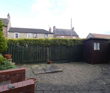 2 bedroom end of terrace house to rent - Photo 6