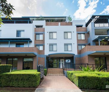 Beautiful Three Bedroom Apartment In The Icon building - Photo 1
