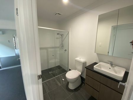 Well Presented 2-Bedroom Duplex - Photo 5