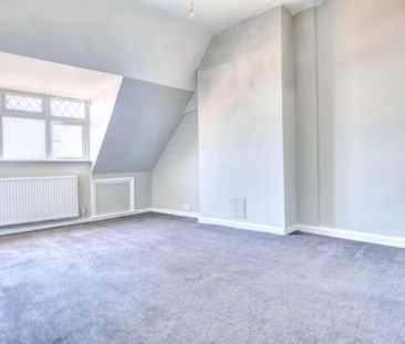 3 bedroom flat to rent - Photo 6