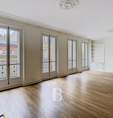 Appartement • Chaillot - Photo 1