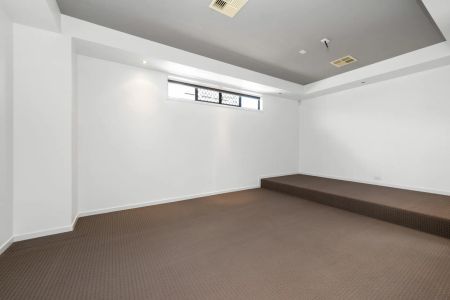 11 Bundah Street, - Photo 4