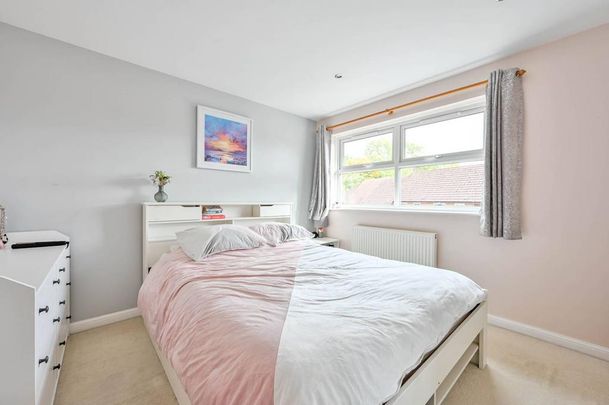 1 bedroom semi-detached house to rent - Photo 1