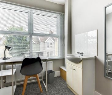 7 bedroom house to rent - Photo 3