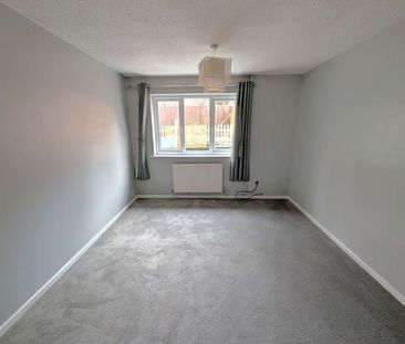 2 bedroom semi-detached bungalow to rent - Photo 5