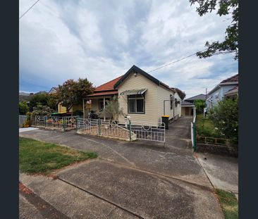 #2 BEDROOM GRANNY FLAT#NEWLY RENOVATED#LIDCOMBE & BERALA STATION# - Photo 3