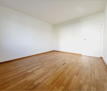 Living in the countryside and yet central! - Photo 5