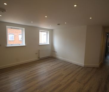 1 Bed Student Accommodation - Photo 5